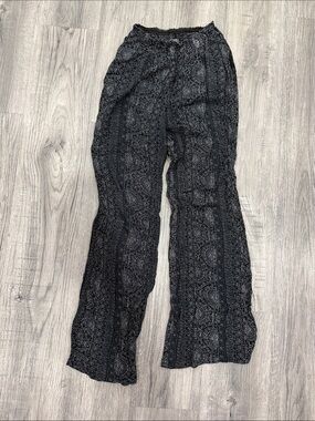 Suzy Shier Black Patterned Wide Leg Pants